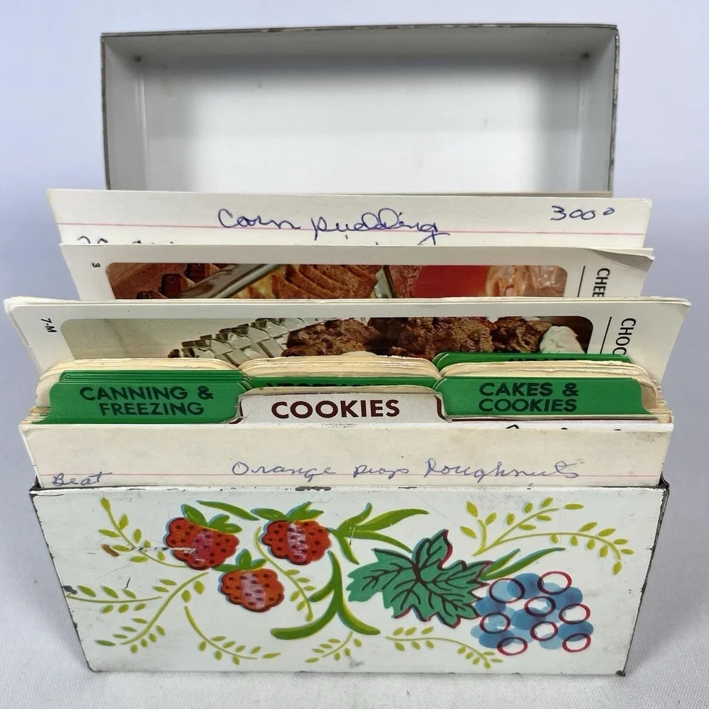 Vintage‎ J Chein USA Metal Recipe Box w Recipe Cards Fruit Floral Tin